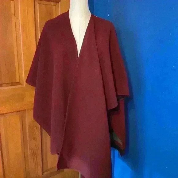 Woolrich Reversible Colorful Striped Poncho - Picture 5 of 7